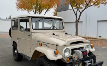 Toyota-land-cruiser-fj40-1969-1