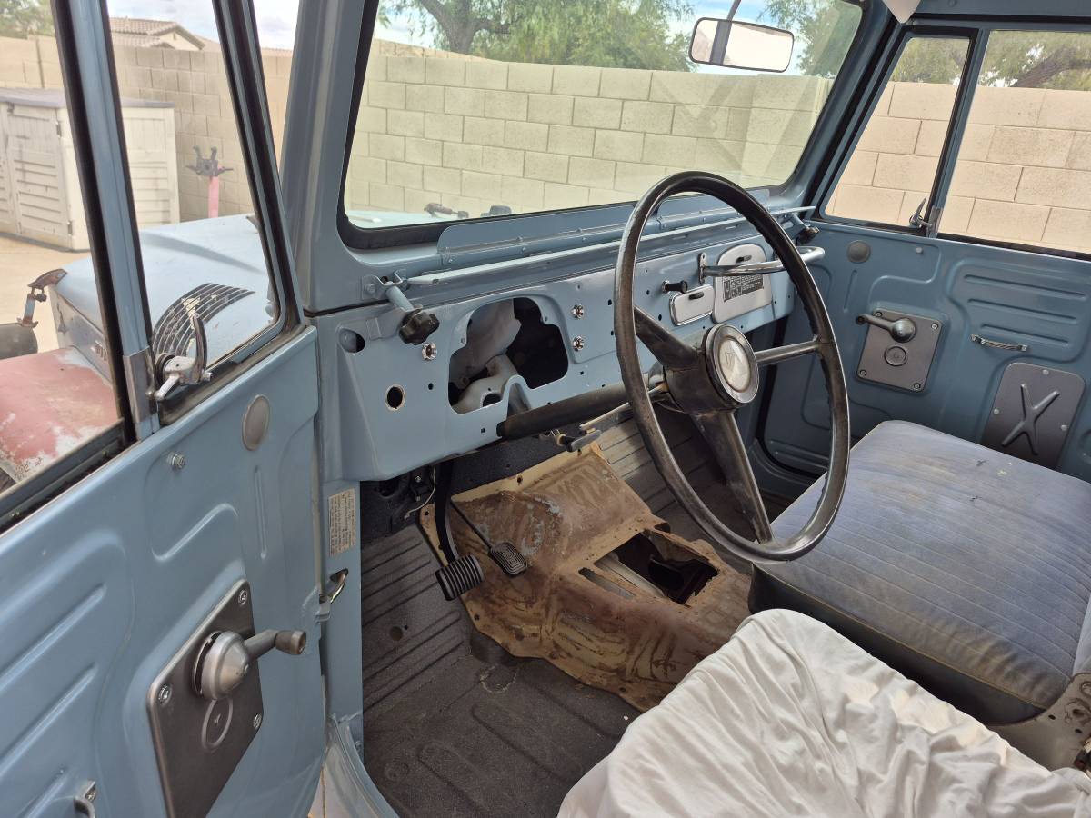 Toyota-land-cruiser-fj40-1969-12