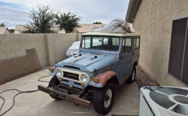Toyota-land-cruiser-fj40-1969