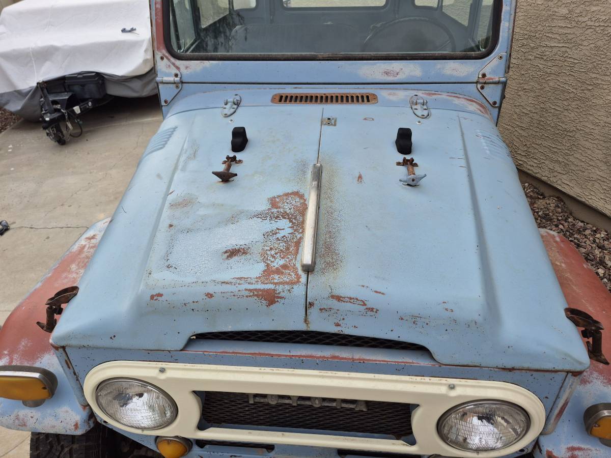 Toyota-land-cruiser-fj40-1969-2