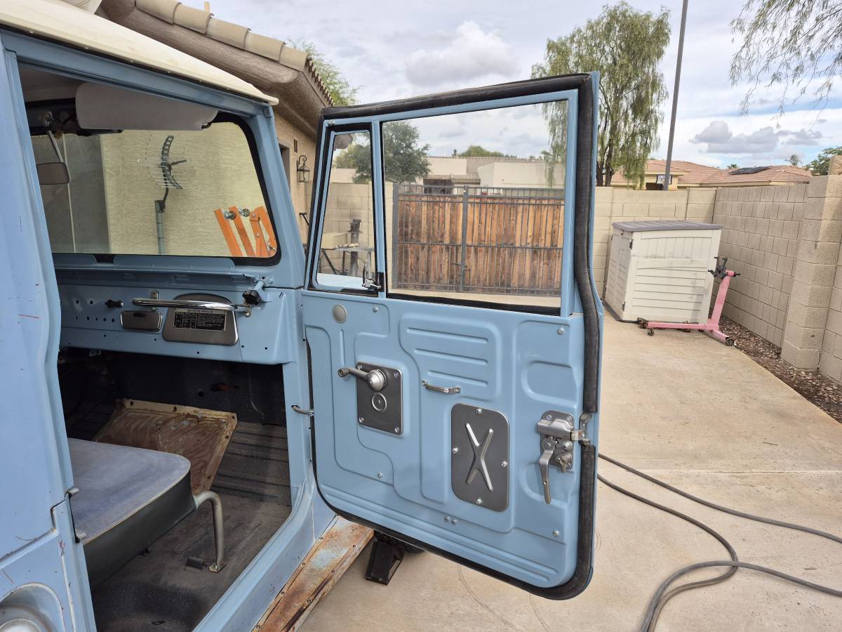 Toyota-land-cruiser-fj40-1969-7