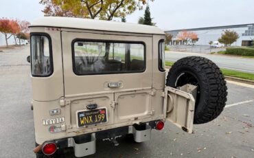Toyota-land-cruiser-fj40-1969-7