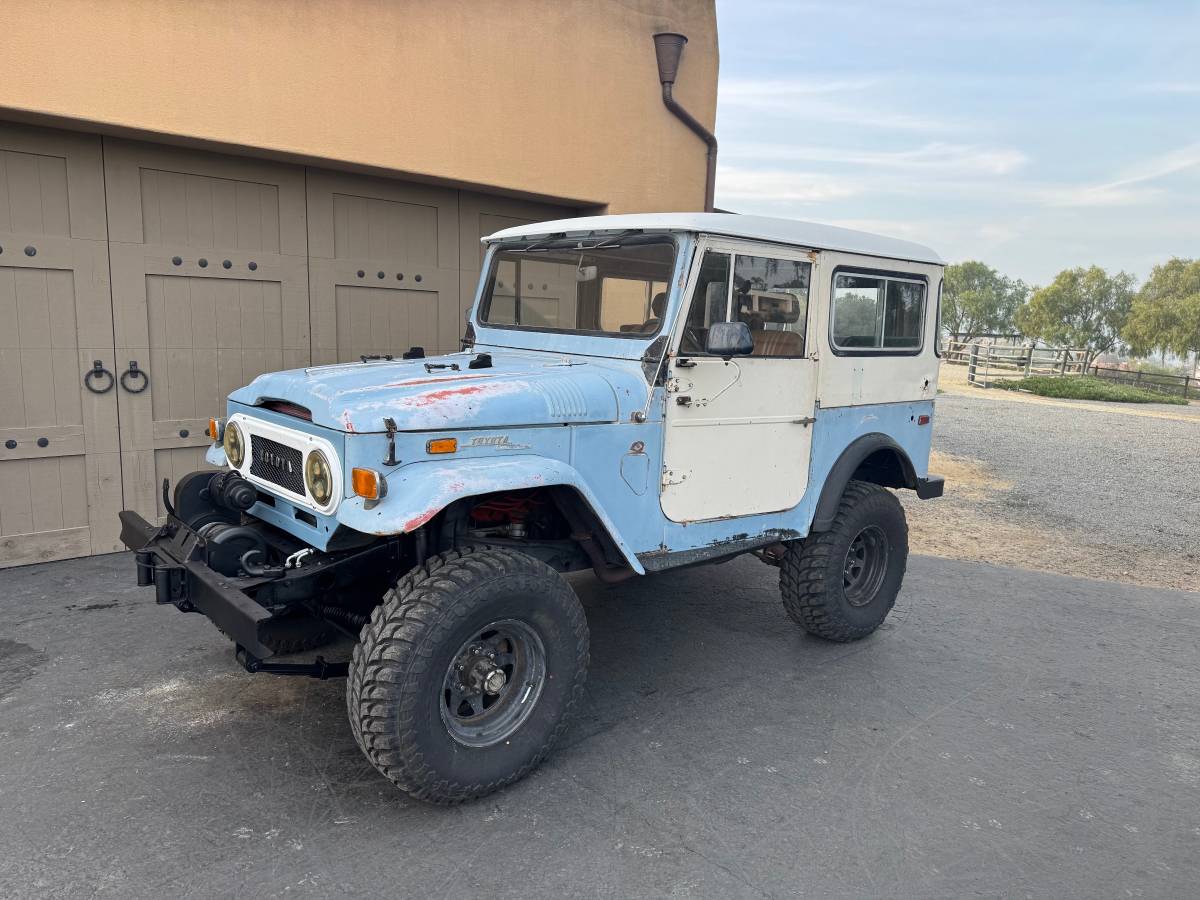Toyota-land-cruiser-fj40-1970-blue-10