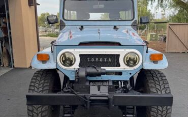 Toyota-land-cruiser-fj40-1970-blue