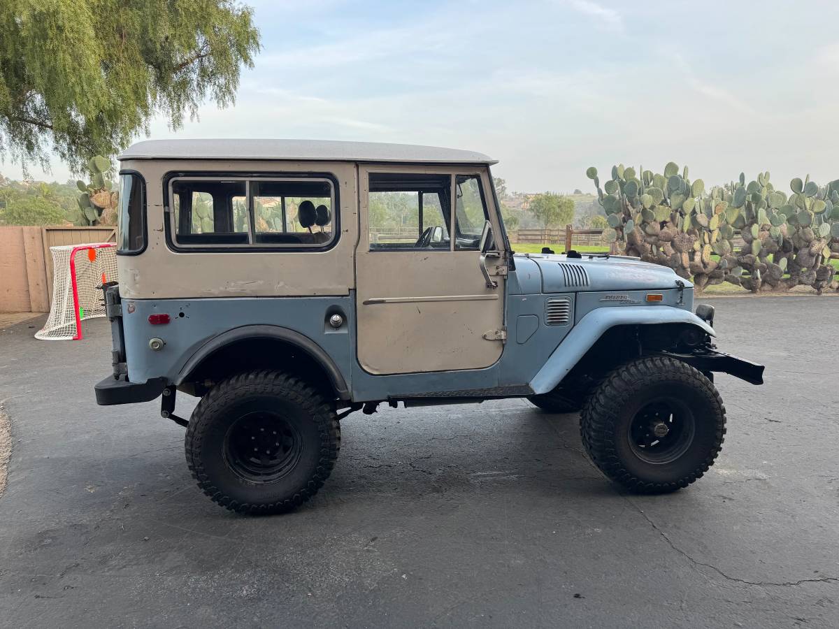 Toyota-land-cruiser-fj40-1970-blue-9