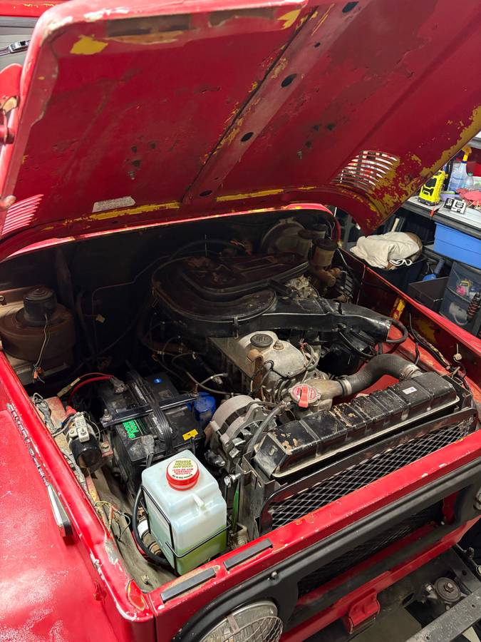 Toyota-land-cruiser-fj40-1973-red-3