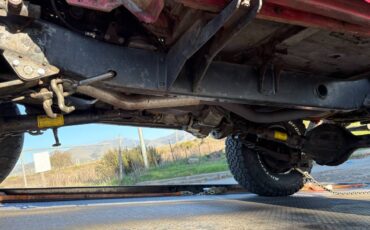 Toyota-land-cruiser-fj40-1973-red-4