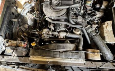 Toyota-land-cruiser-fj60-1986-black-12