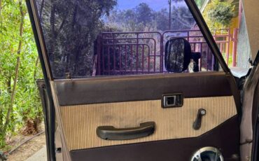 Toyota-land-cruiser-fj60-1986-black-17