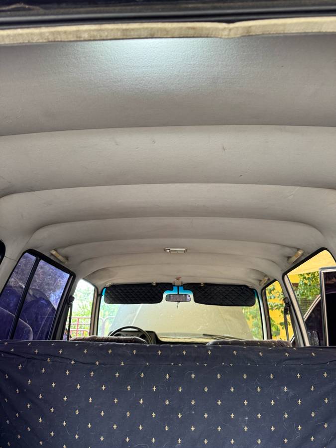 Toyota-land-cruiser-fj60-1986-black-18