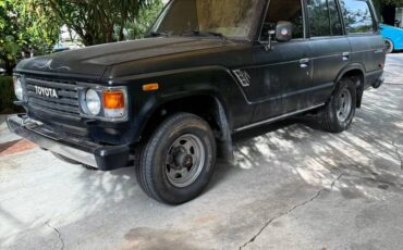 Toyota-land-cruiser-fj60-1986-black-3