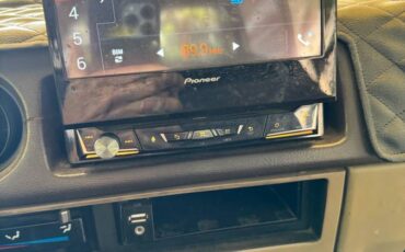 Toyota-land-cruiser-fj60-1986-black-9