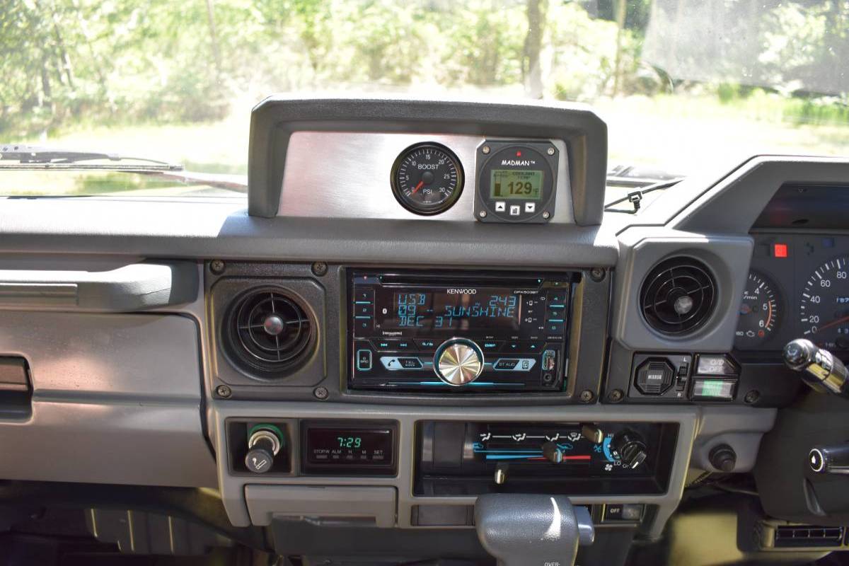 Toyota-land-cruiser-prado-ex-diesel-1992-black-10