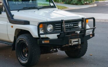 Toyota-land-cruiser-troop-carrier-troopy-hzj75-die-1994-white-20