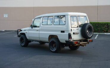 Toyota-land-cruiser-troop-carrier-troopy-hzj75-die-1994-white-22