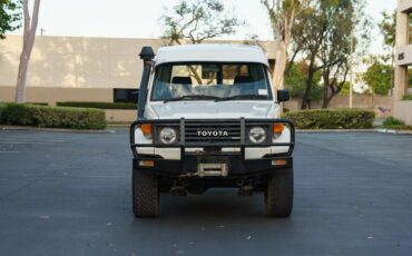 Toyota-land-cruiser-troop-carrier-troopy-hzj75-die-1994-white-5