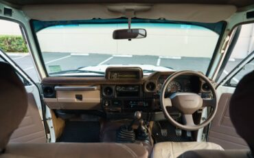 Toyota-land-cruiser-troop-carrier-troopy-hzj75-die-1994-white-6