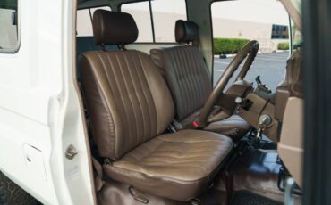 Toyota-land-cruiser-troop-carrier-troopy-hzj75-die-1994-white-9