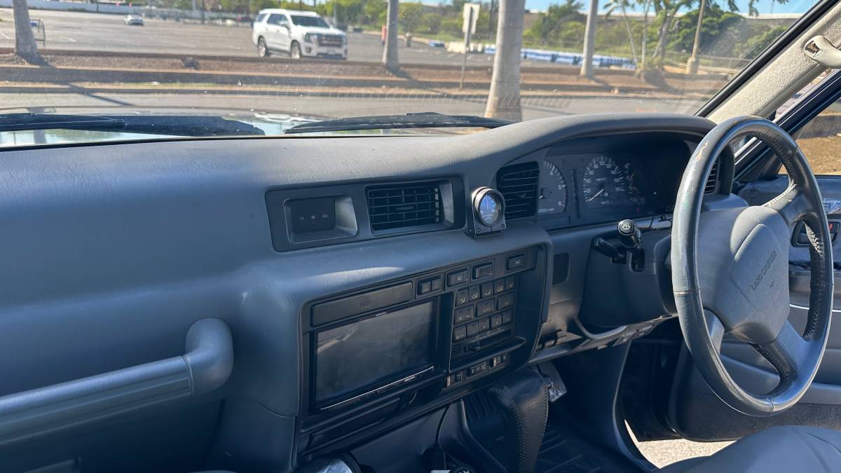 Toyota-land-cruiser-vx-1996-green-2