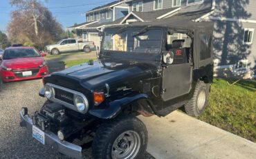 Toyota-landcruiser-1972-black-1