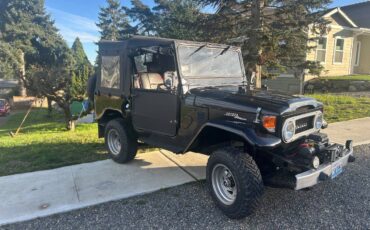 Toyota-landcruiser-1972-black