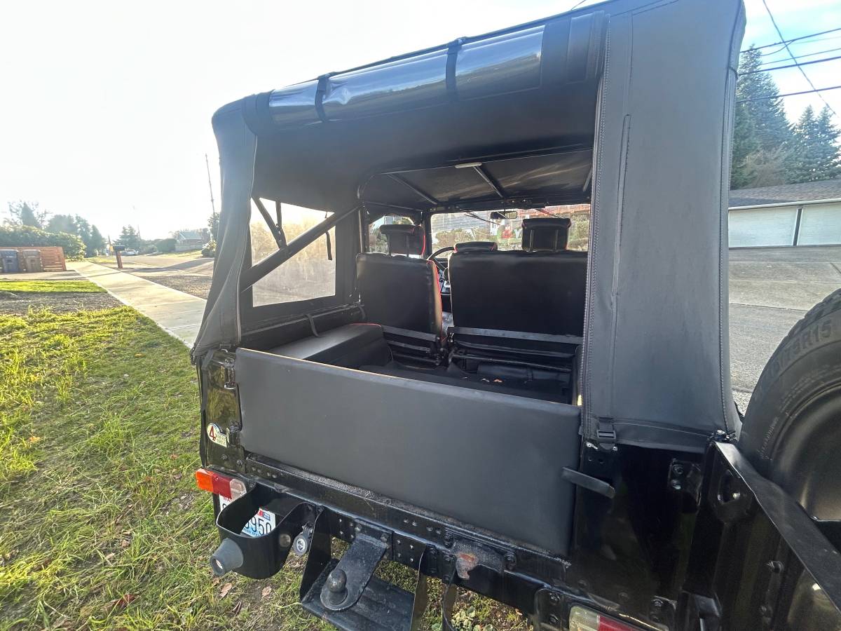 Toyota-landcruiser-1972-black-8