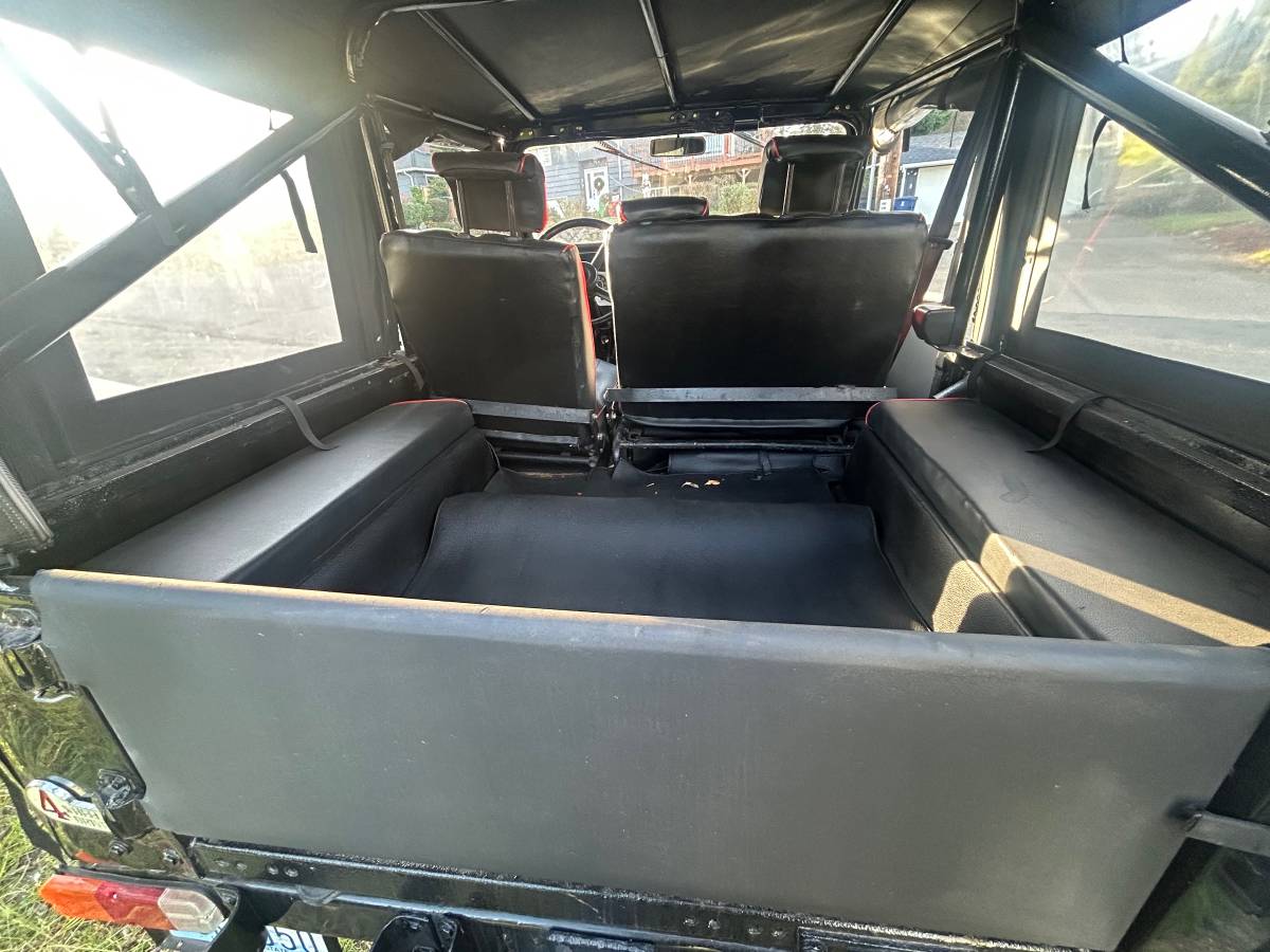 Toyota-landcruiser-1972-black-9