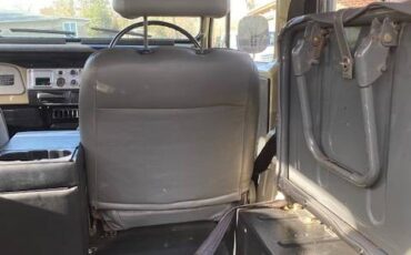 Toyota-landcruiser-bj42-diesel-1982-white