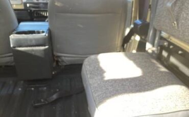 Toyota-landcruiser-bj42-diesel-1982-white-4