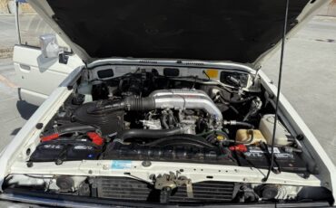 Toyota-landcruiser-diesel-1988-white-16