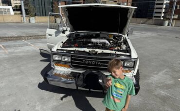 Toyota-landcruiser-diesel-1988-white-22