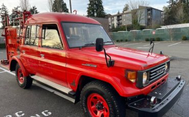 Toyota-landcruiser-prado-diesel-1995-red-1