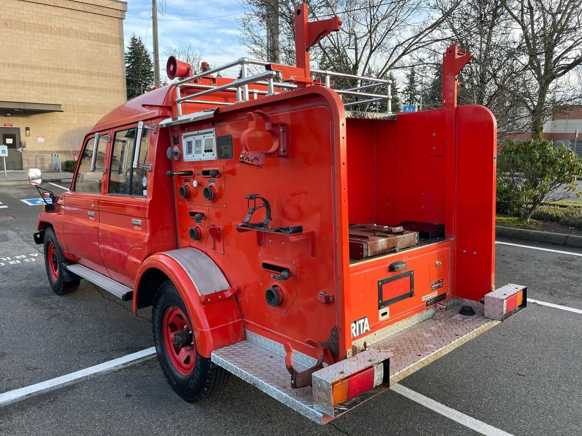 Toyota-landcruiser-prado-diesel-1995-red-11