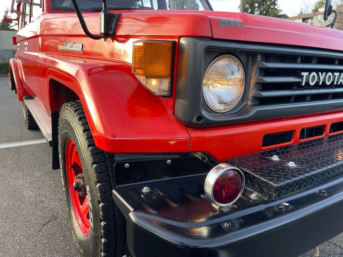 Toyota-landcruiser-prado-diesel-1995-red-13