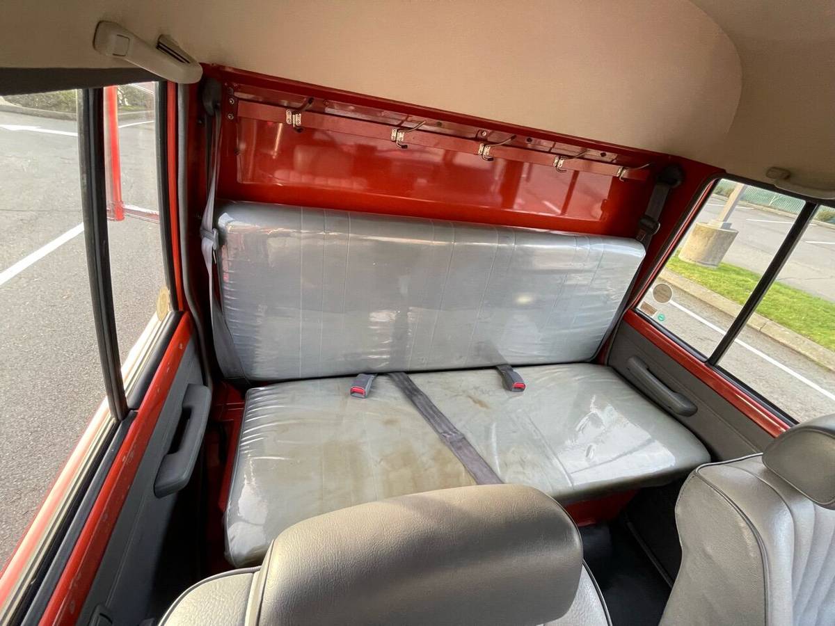 Toyota-landcruiser-prado-diesel-1995-red-2