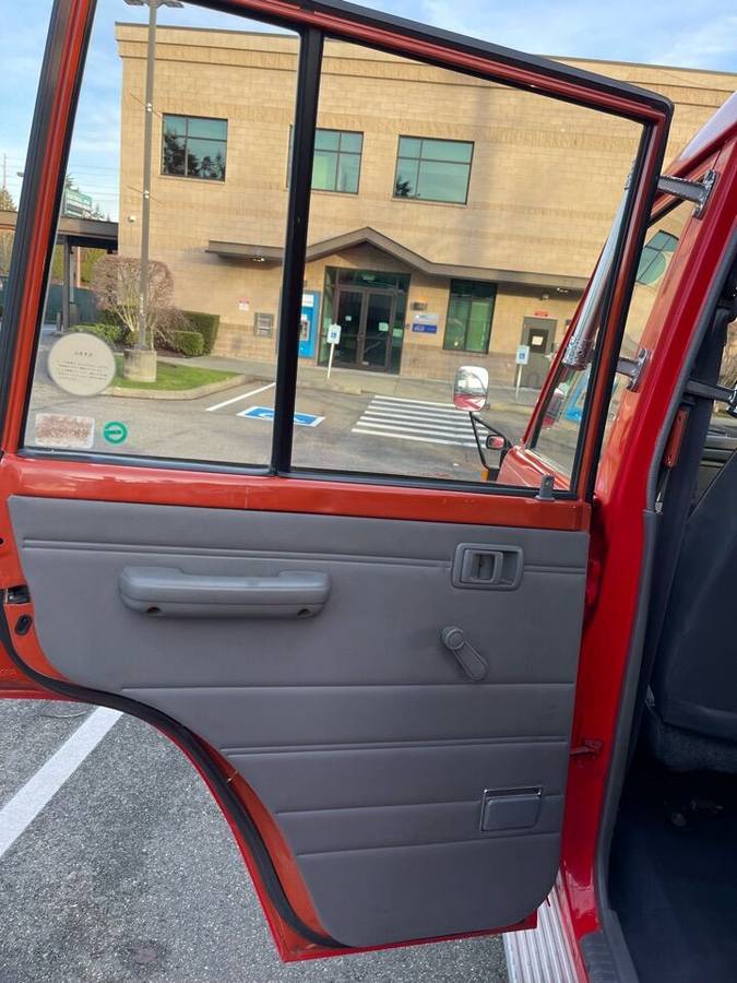 Toyota-landcruiser-prado-diesel-1995-red-5