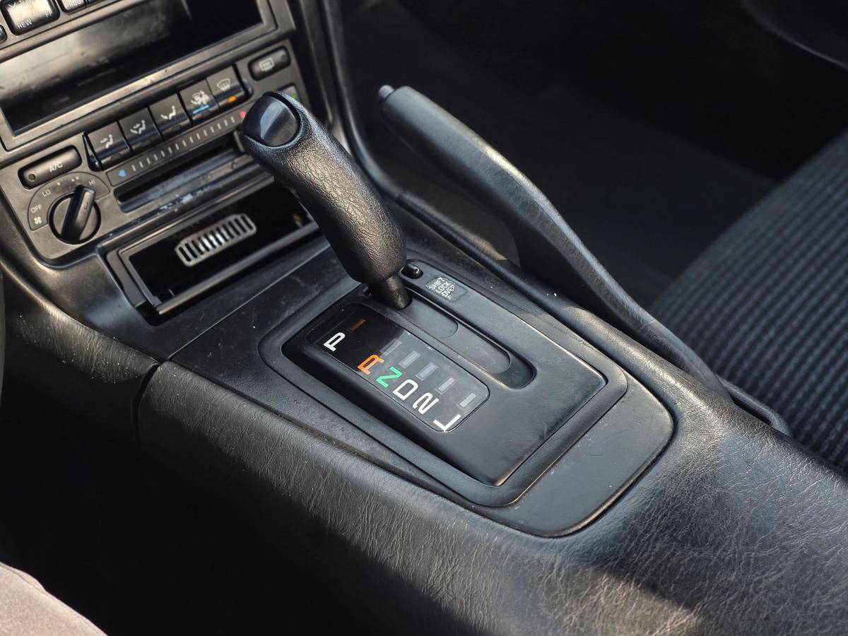 Toyota-mr2-1991-red-21