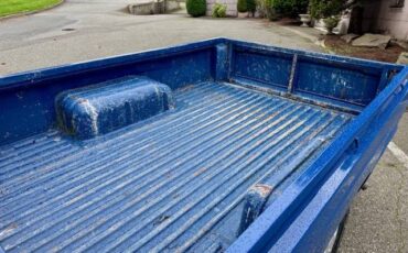 Toyota-pick-up-1984-blue-13
