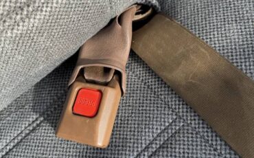 Toyota-pick-up-1986-yellow-17