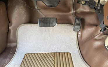 Toyota-pick-up-1986-yellow-9