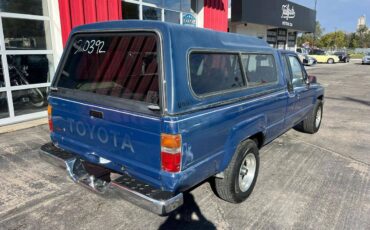 Toyota-pick-up-1987-blue-10