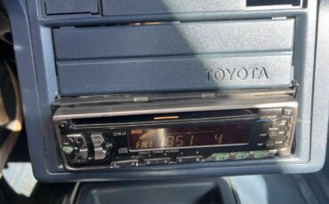 Toyota-pick-up-1987-blue-13