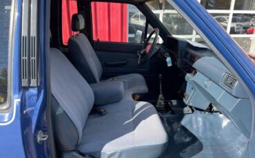 Toyota-pick-up-1987-blue-5