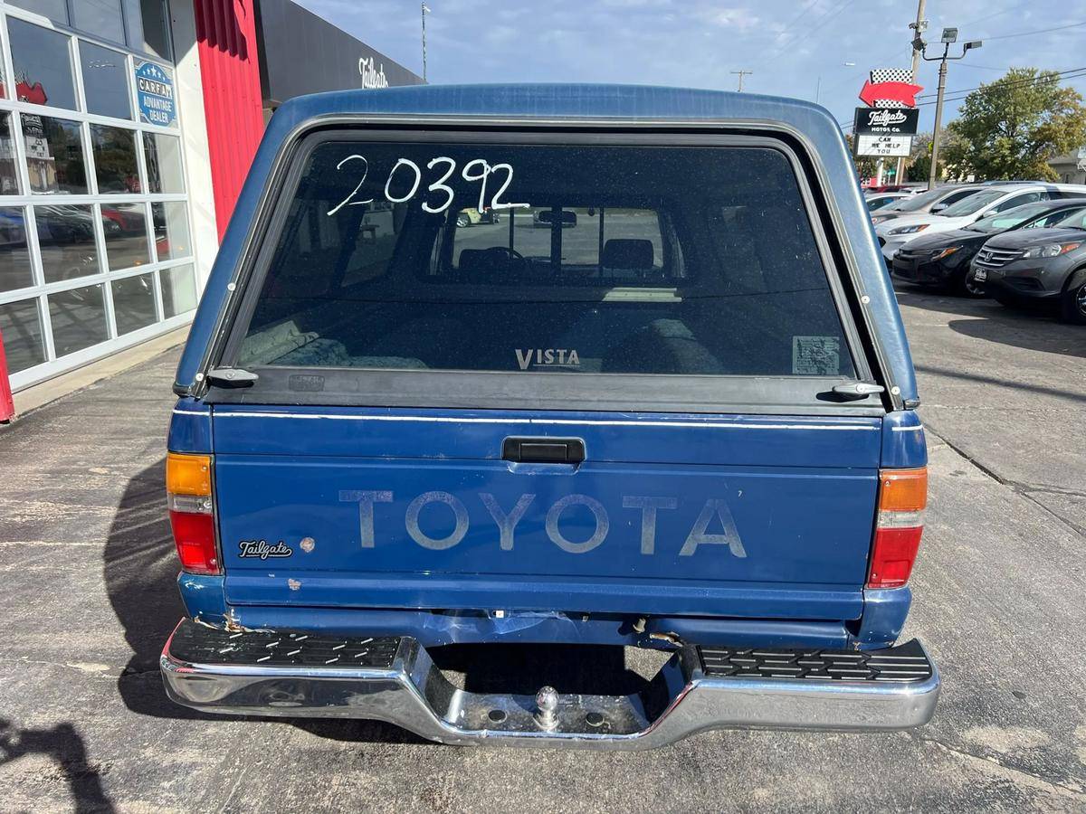 Toyota-pick-up-1987-blue-9