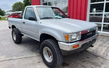 Toyota-pick-up-1989-silver-1