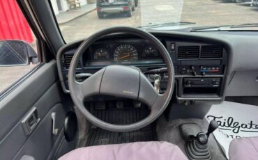 Toyota-pick-up-1989-silver-11