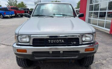 Toyota-pick-up-1989-silver-2