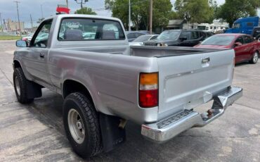 Toyota-pick-up-1989-silver-6