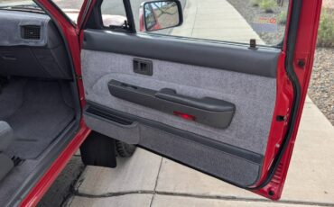 Toyota-pick-up-1990-12