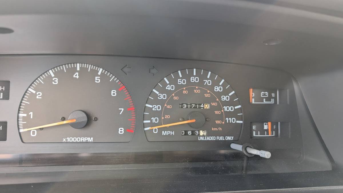 Toyota-pick-up-1990-3